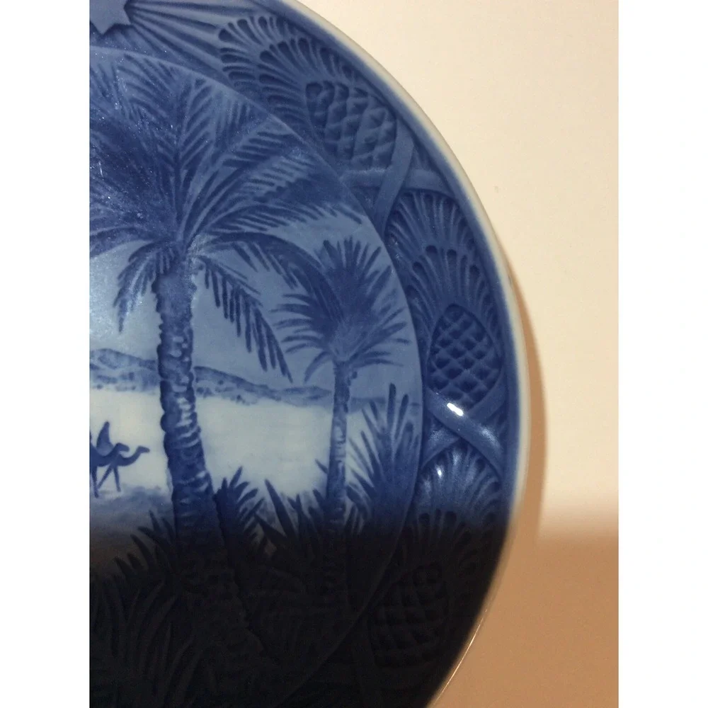B & G Copenhagen Denmark 1972 Blue White Christmas Collector Plate In the Desert